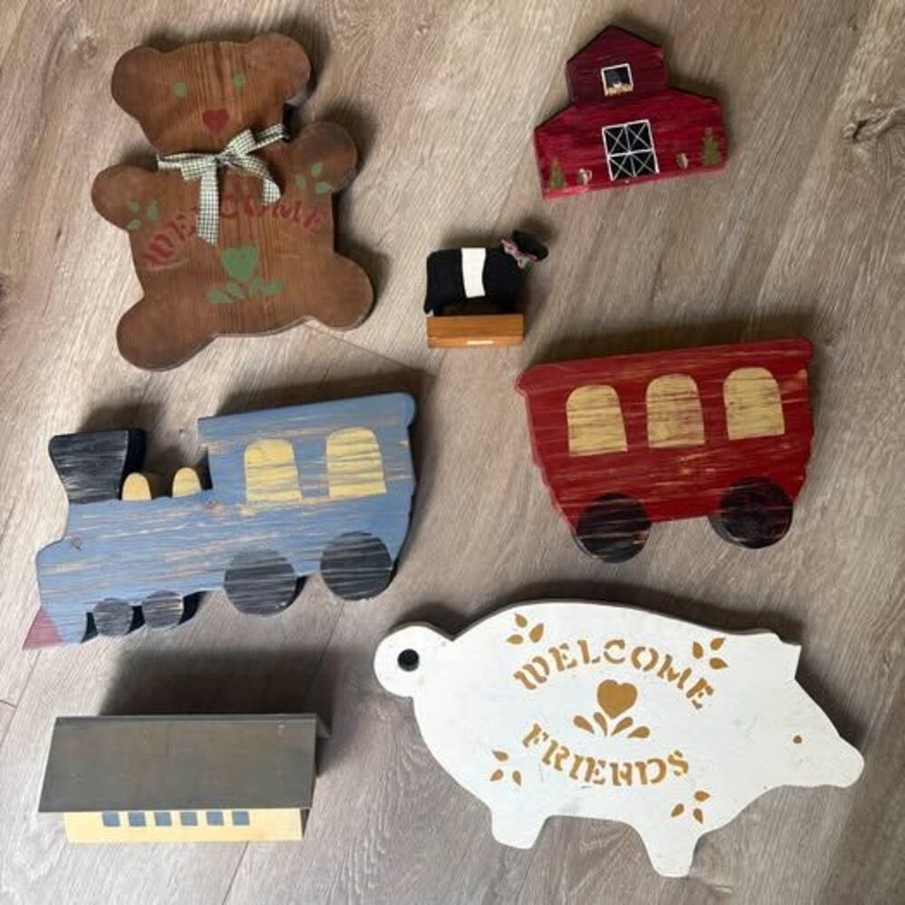 Rustic Wooden Country Vintage Decor Lot - Bear, Train, Pig, Barn